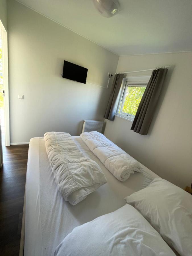 בורג האמסטד Camping De Duinhoeve Chalet Zeeland Not For Companies מראה חיצוני תמונה