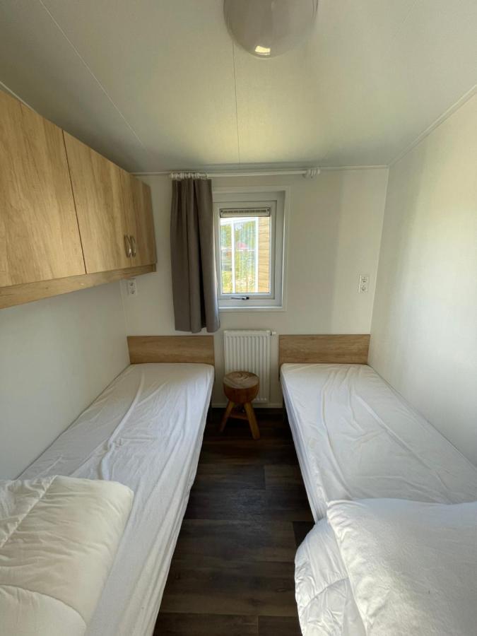 בורג האמסטד Camping De Duinhoeve Chalet Zeeland Not For Companies מראה חיצוני תמונה