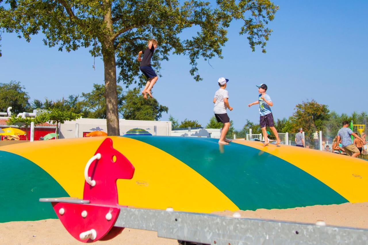בורג האמסטד Camping De Duinhoeve Chalet Zeeland Not For Companies מראה חיצוני תמונה